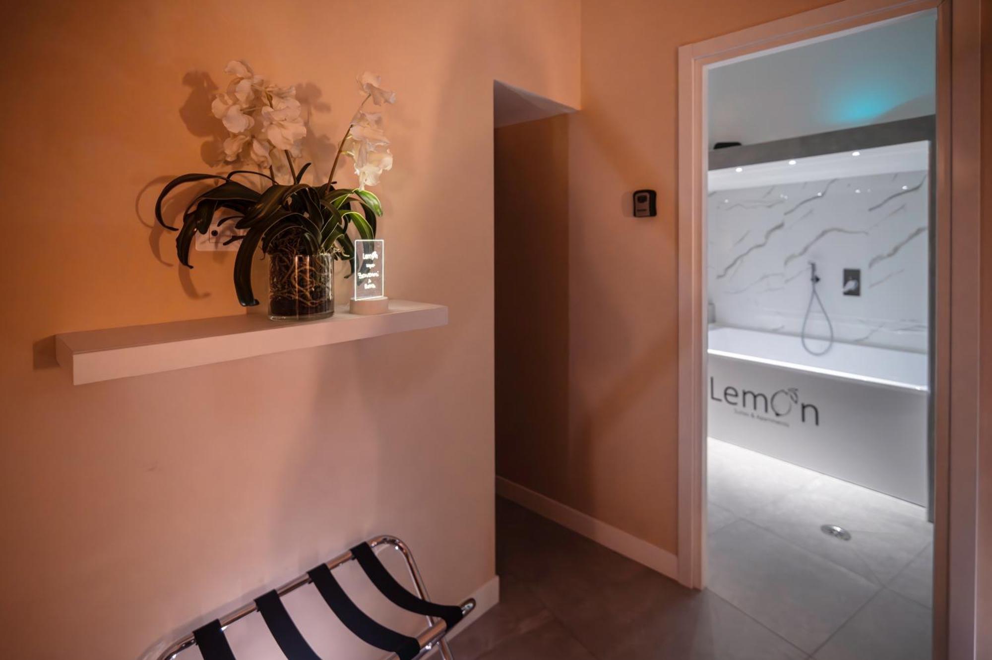 Lemon Apartment Rom